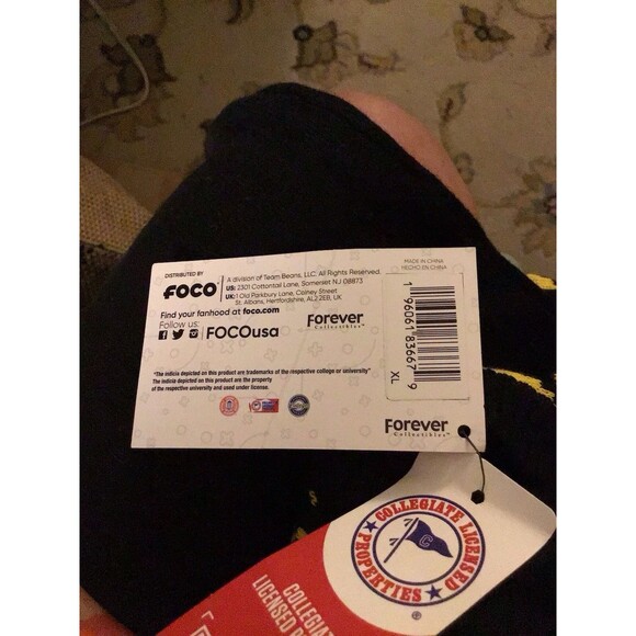 Vintage Goth Sweater,Size XL, Black And Yellow W Eagle Design,100 Cotton NWT - Picture 3 of 4